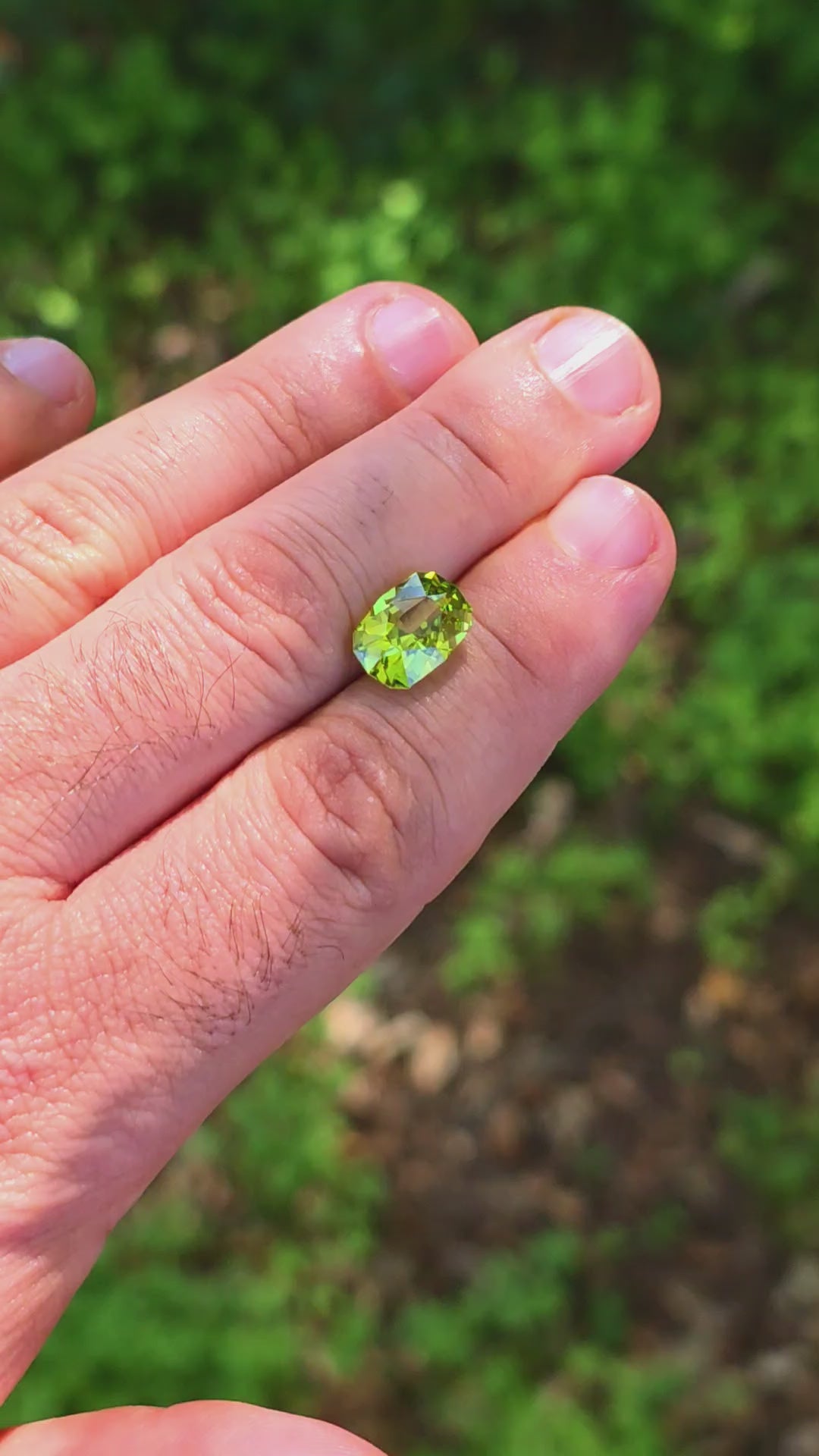 Peridot Green Colored Lab Sapphire, Cushion Internal Reflections Cut, 5.18 Carats