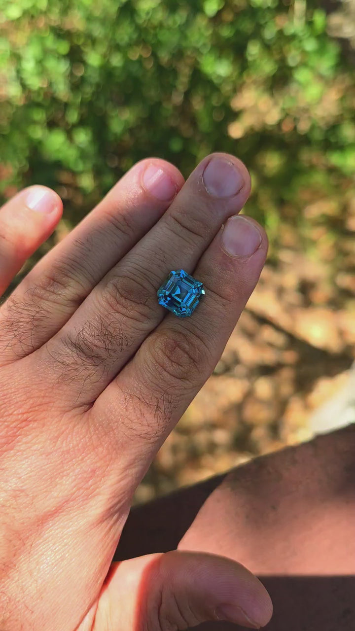 Cerulean Blue Lab Sapphire, Asscher Cut, 8.81 Carats