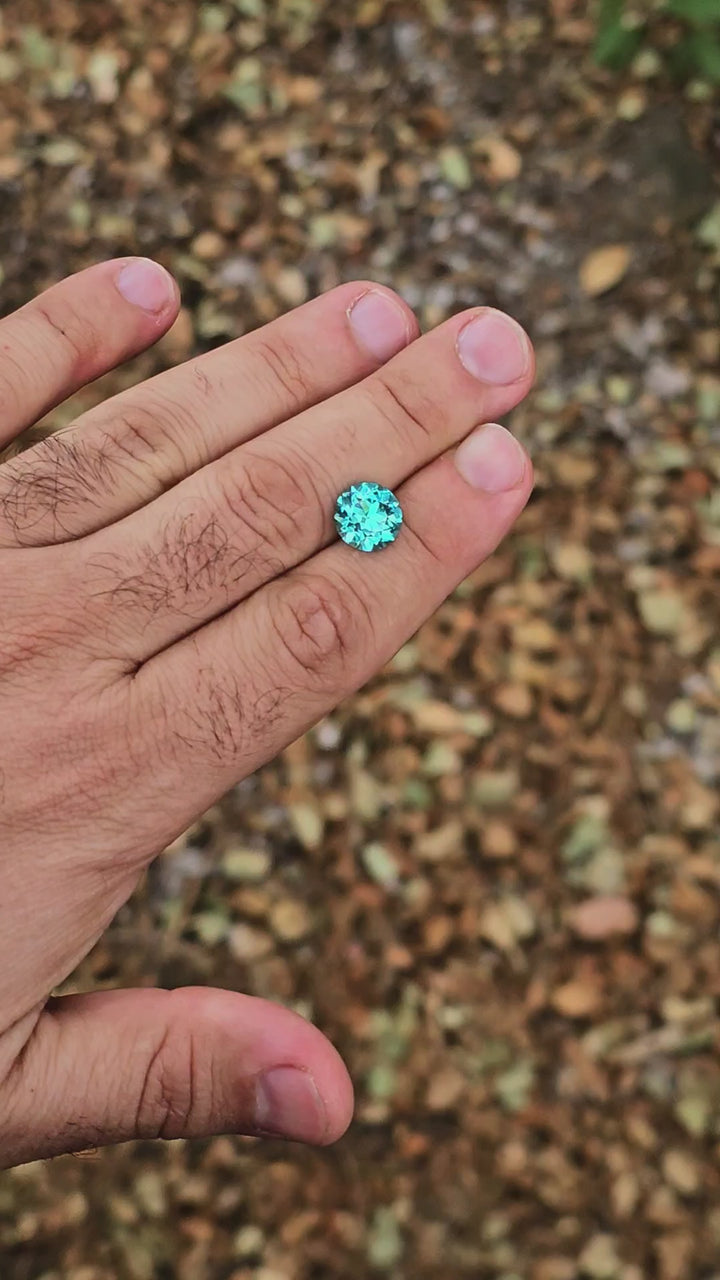 Cobalt Teal Lab Sapphire, Traditional Round Brilliant Cut, 5.73 Carats