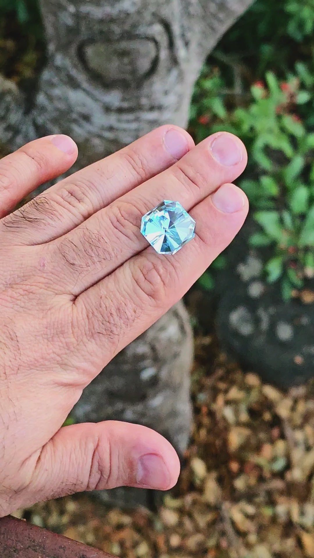 Aqua Blue Lab Sapphire, Tessellation Cut, 25.63 Carats