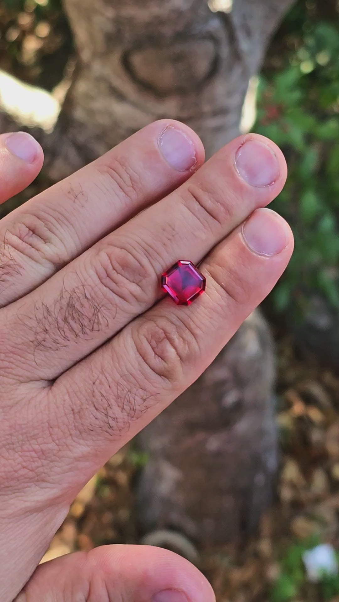 Red Lab Beryl, Asscher Cut, 3.36 Carats