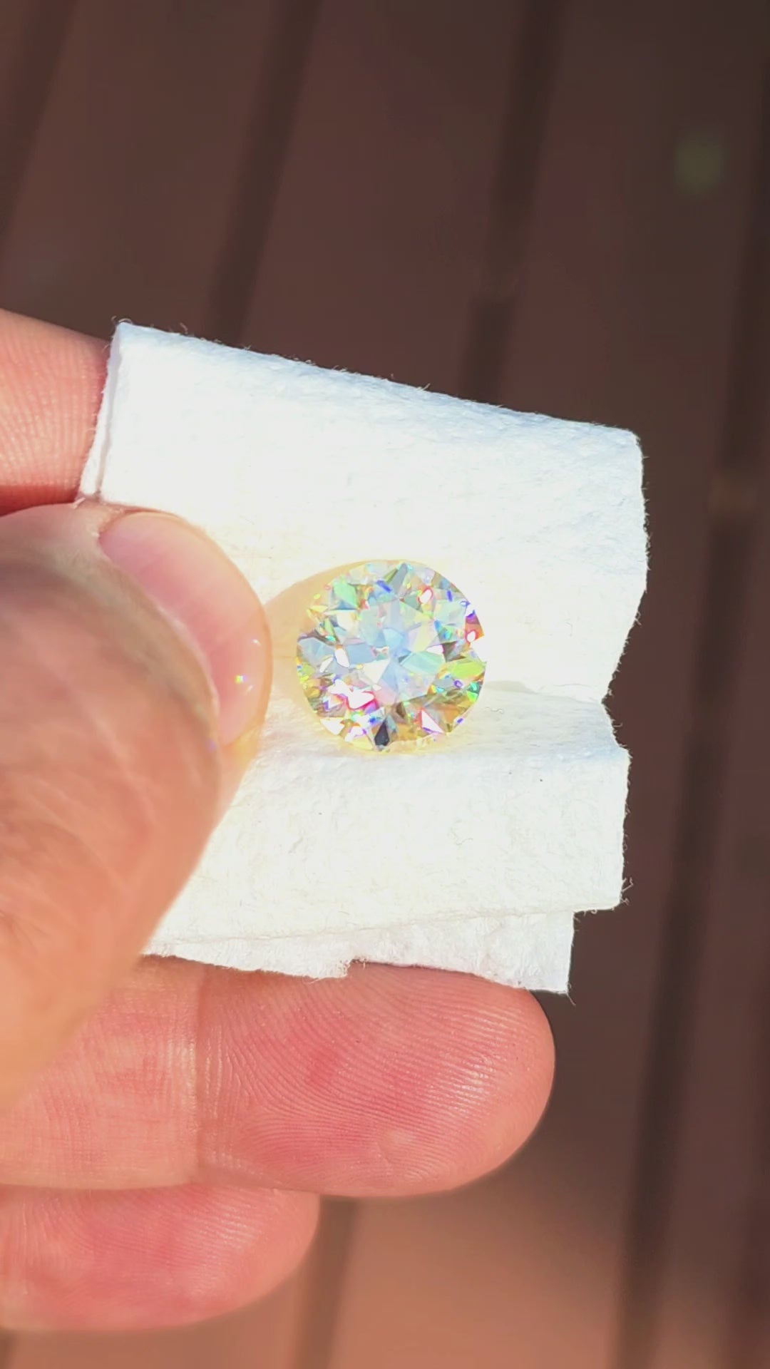 White Rutile 🌈🍭🦄, Traditional Round Brilliant Cut, 8.10 Carats