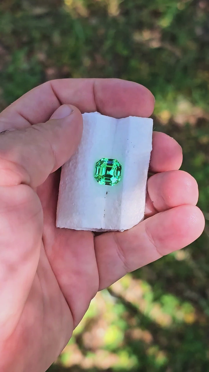 Cobalt Lab Green Sapphire, Asscher Cut, 9.99 Carats