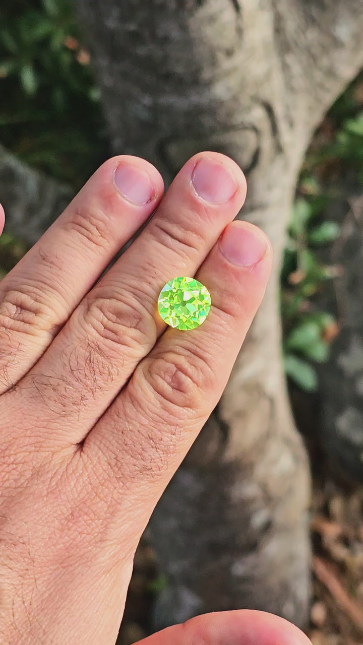 Green LuAG, Antique Cushion Cut, 17.60 Carats