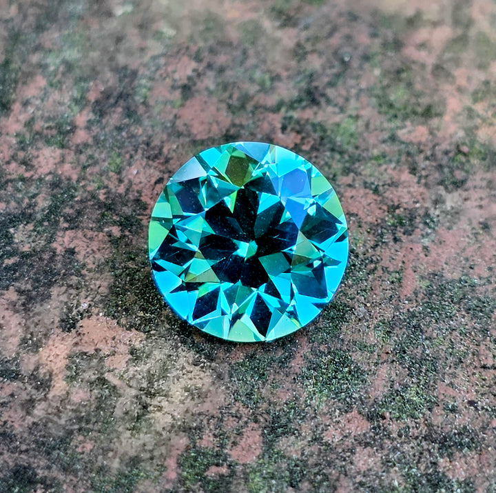 Bright Cobalt Teal Lab Sapphire, Traditional Round Brilliant Cut, 7.45 Carats
