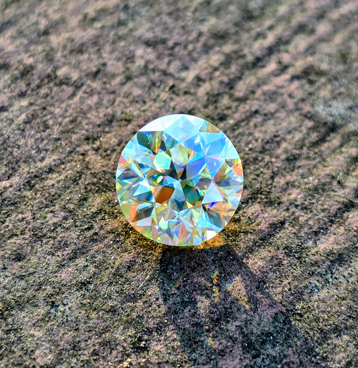 White Rutile 🌈🍭🦄, Traditional Round Brilliant Cut, 5.40 Carats