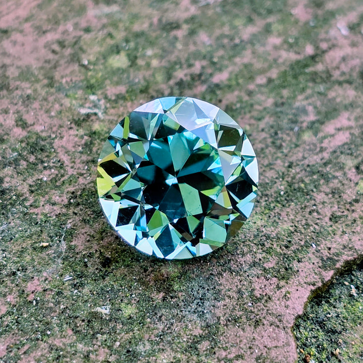Cobalt Teal Lab Sapphire, Traditional Round Brilliant Cut, 8.40 Carats