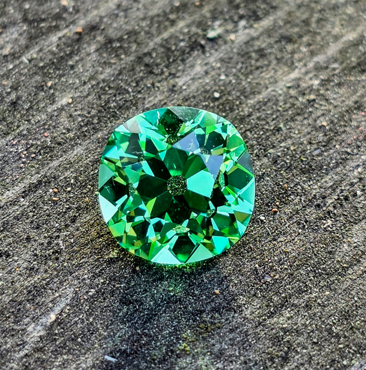 Djeva Green Lab Sapphire, Antique Cushion Cut, 4.72 Carats