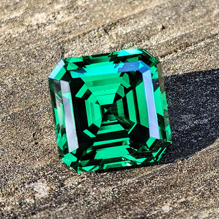 Green CTH YAG, Asscher Cut, 17.30 Carats