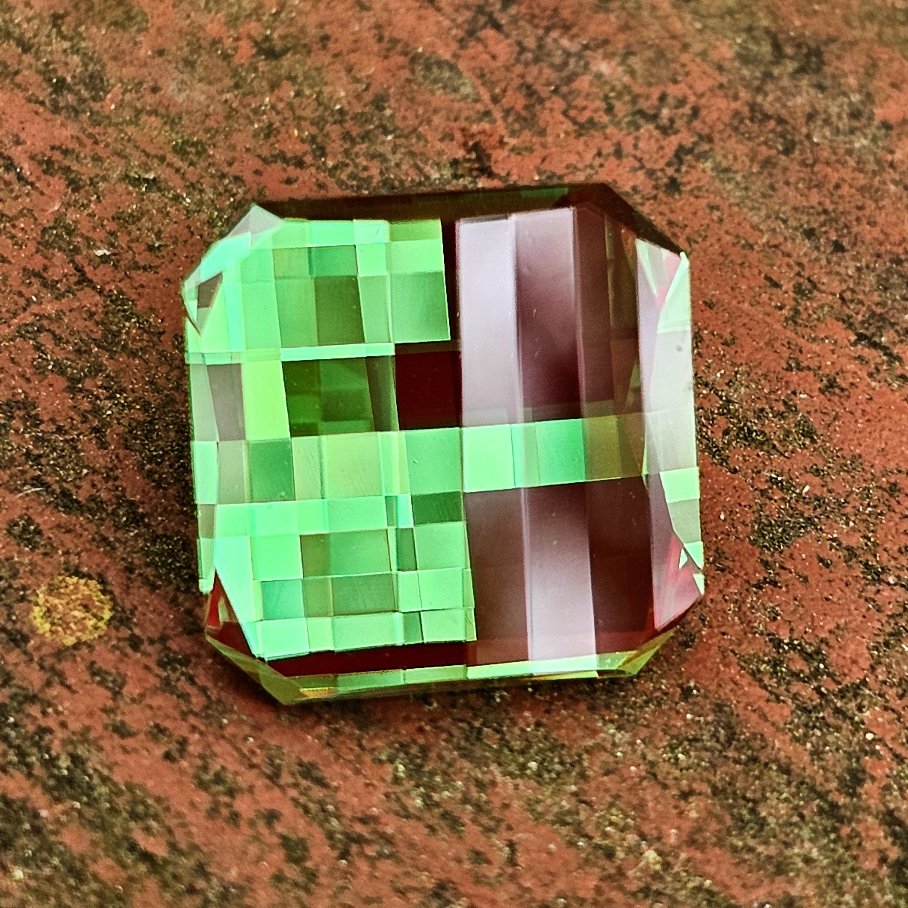 Green Garnet – DJEVA