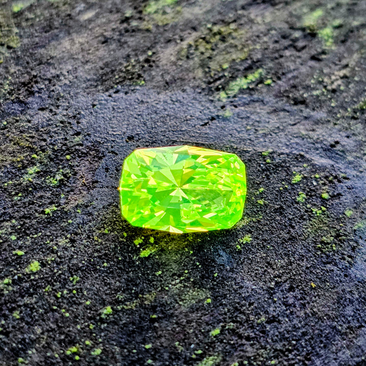 Green LuAG, House Of Sylas Long Cushion Cut, 6.10 Carats