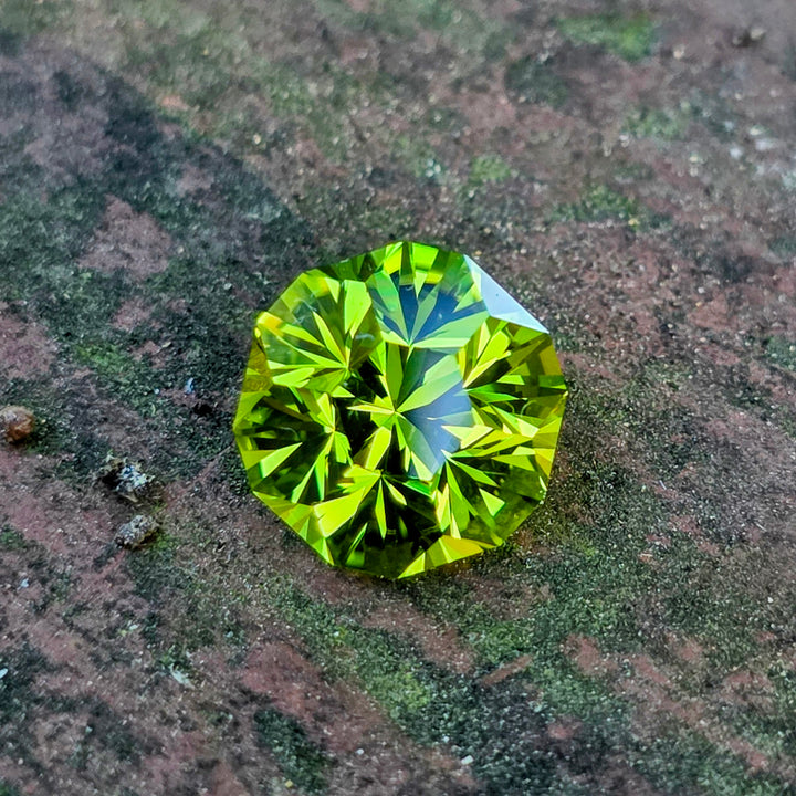 Peridot Green Colored Lab Sapphire, Gnome's Geode Cut, 5.63 Carats